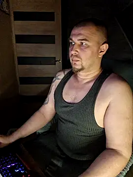 Foxyshaved online show from April 16, 2026, 5:36 pm