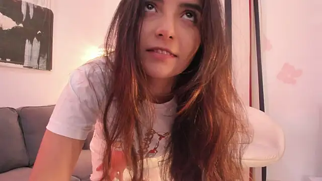 Raychell Black online show from October 16, 2025, 3:31 pm