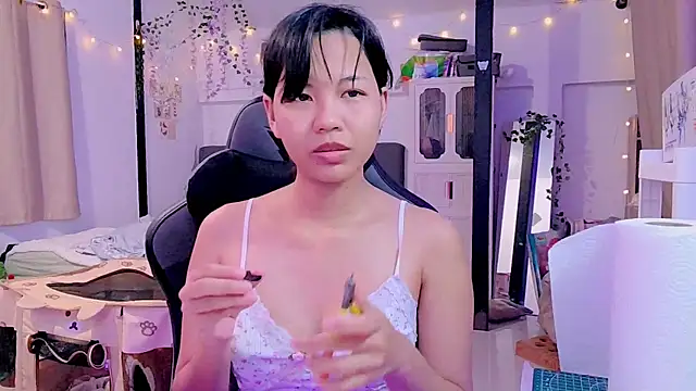 Snapshot of Kana_G chatting on March 16, 2025, 6:01 pm Kana G online show from March 16, 2025, 6:01 pm