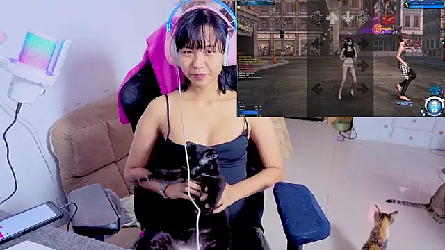 Snapshot of Kana_G chatting on October 8, 2025, 6:30 pm Kana G online show from October 8, 2025, 6:30 pm
