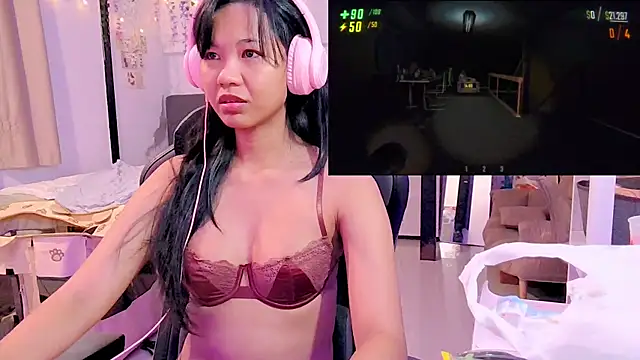 Snapshot of Kana_G chatting on March 19, 2025, 5:39 pm Kana G online show from March 19, 2025, 5:39 pm
