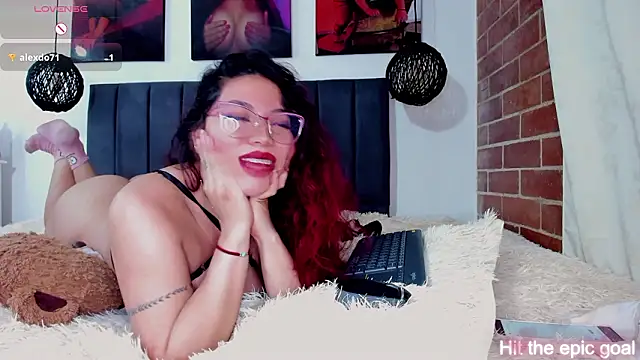 Snapshot of kyliejenner_hot chatting on February 3, 2026, 6:40 am kyliejenner hot online show from February 3, 2026, 6:40 am