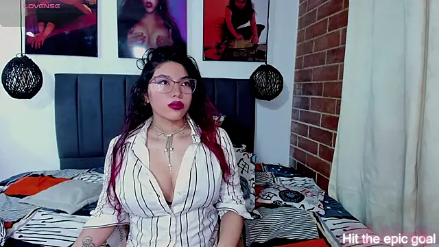 Snapshot of kyliejenner_hot chatting on January 12, 2026, 3:35 am kyliejenner hot online show from January 12, 2026, 3:35 am