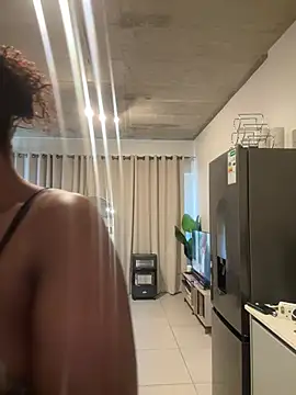 slimcateee online show from May 13, 2026, 9:05 am