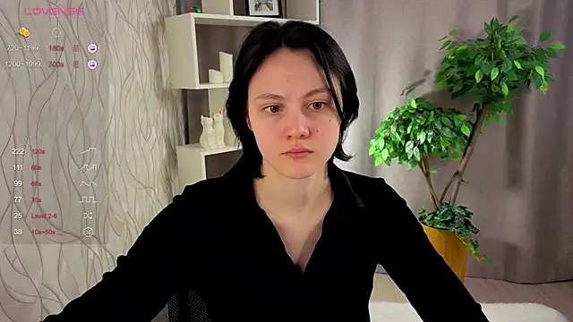 MaryCoopeer online show from October 5, 2025, 5:09 am