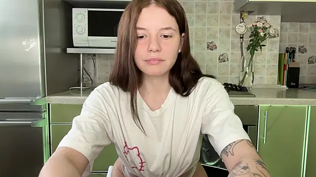 Snapshot of mia___mi chatting on March 5, 2025, 11:17 am mia mi online show from March 5, 2025, 11:17 am