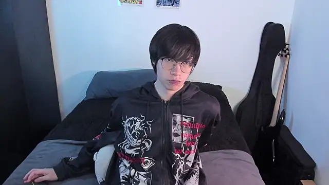 Snapshot of Aventure_Twinks chatting on May 15, 2026, 11:25 pm Aventure Twinks online show from May 15, 2026, 11:25 pm