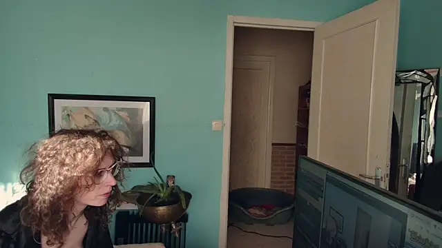 Prxscillia Tx online show from March 20, 2025, 7:58 am