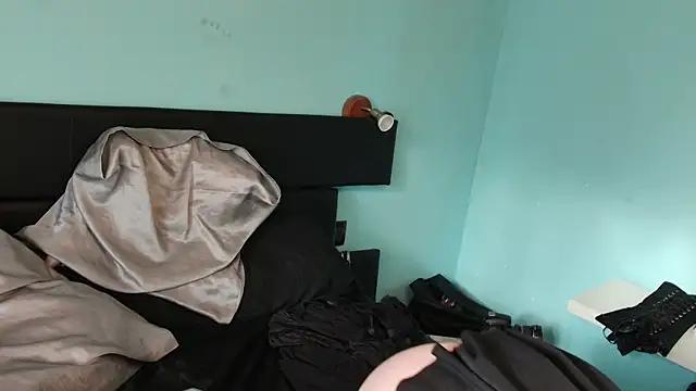 Prxscillia Tx online show from September 23, 2025, 7:48 am