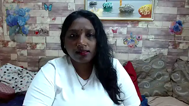 Snapshot of Indian_tracy chatting on November 4, 2025, 8:12 pm Indian tracy online show from November 4, 2025, 8:12 pm