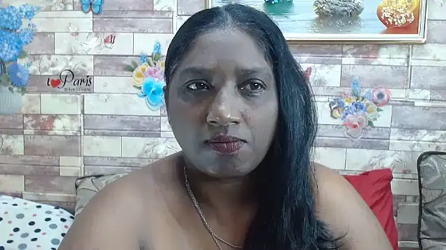 Snapshot of Indian_tracy chatting on October 9, 2025, 9:32 am Indian tracy online show from October 9, 2025, 9:32 am