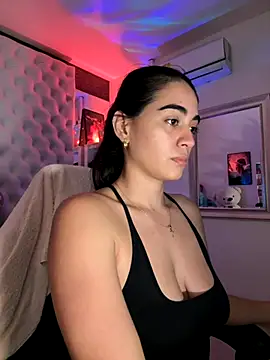 ZarahEvans online show from December 5, 2025, 8:06 pm