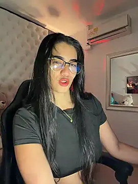 ZarahEvans online show from February 5, 2026, 9:32 pm