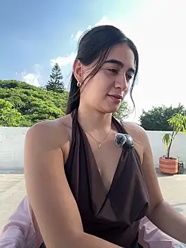 ZarahEvans online show from November 7, 2025, 8:24 pm