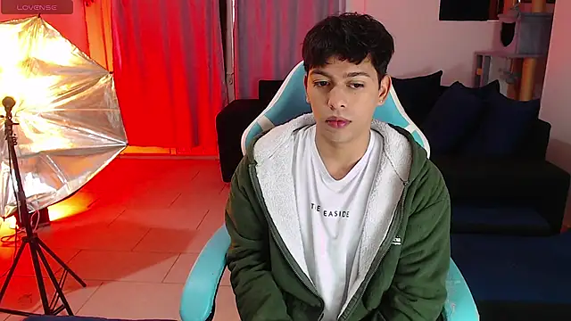 Snapshot of Franco_Rizzo_ chatting on January 9, 2026, 8:16 pm Franco Rizzo online show from January 9, 2026, 8:16 pm