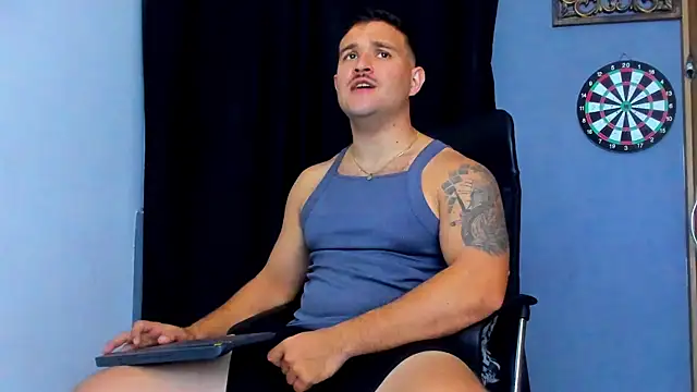 Snapshot of AndrewDiaz chatting on June 3, 2026, 10:05 am AndrewDiaz online show from June 3, 2026, 10:05 am