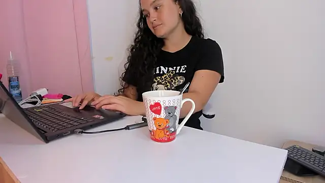 Snapshot of kattypinkk chatting on January 16, 2026, 11:53 pm kattypinkk online show from January 16, 2026, 11:53 pm