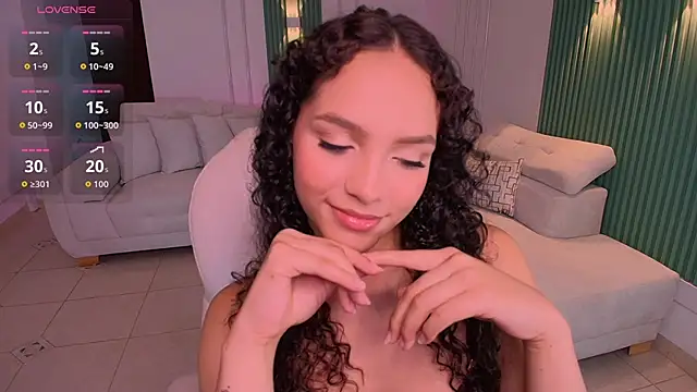 anahi curlie1 online show from April 9, 2026, 3:19 am