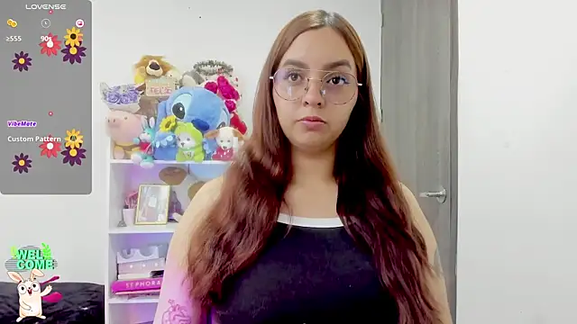 Snapshot of Valery7rose_ chatting on May 18, 2026, 2:22 pm Valery7rose online show from May 18, 2026, 2:22 pm