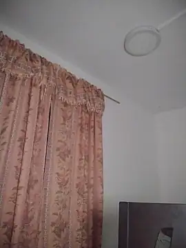 JuanaSimons online show from December 3, 2025, 2:12 am