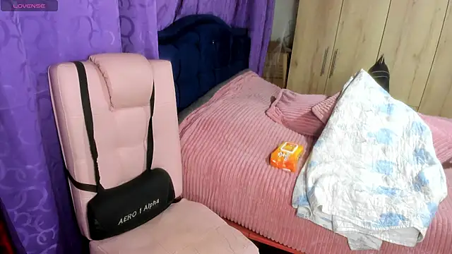 Kenia oz online show from February 2, 2026, 10:47 am