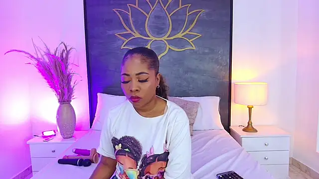 AlisonTravis online show from July 11, 2026, 3:40 am