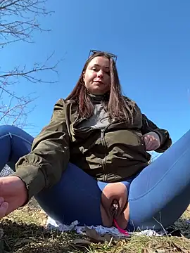 dreams4u online show from March 8, 2025, 9:39 am