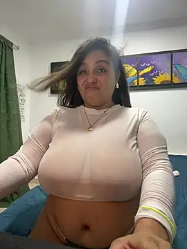 Snapshot of MrsFoucher chatting on January 15, 2025, 1:34 am MrsFoucher online show from January 15, 2025, 1:34 am