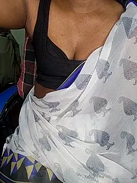 Snapshot of Telugu_ammayi_pooja chatting on October 26, 2025, 8:48 am Telugu ammayi pooja online show from October 26, 2025, 8:48 am