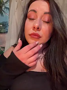 DaisyStreet online show from March 8, 2026, 6:44 pm