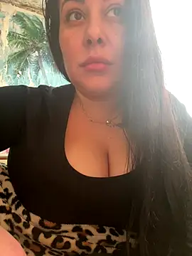 DaisyStreet online show from December 19, 2025, 8:06 am