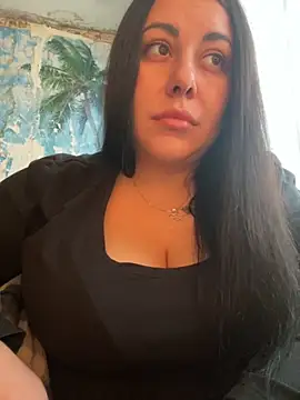 Snapshot of DaisyStreet chatting on November 6, 2025, 12:31 pm DaisyStreet online show from November 6, 2025, 12:31 pm