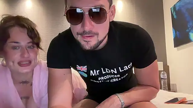 Snapshot of MrLdnLad chatting on June 13, 2026, 10:08 pm MrLdnLad online show from June 13, 2026, 10:08 pm