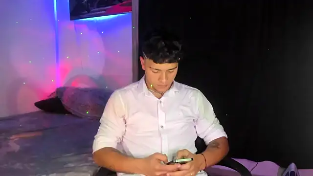 Dominic Biker   online show from December 12, 2024, 4:04 am