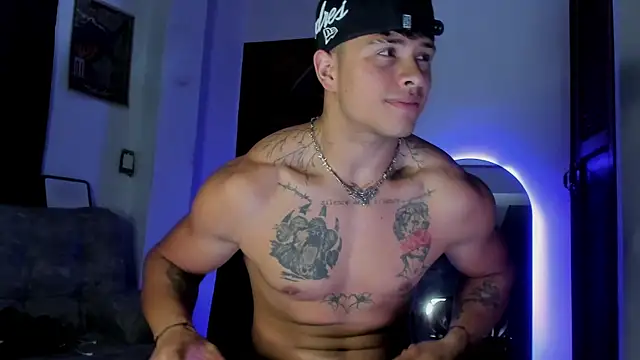 Snapshot of Dominic_Biker__ chatting on June 30, 2026, 3:28 am Dominic Biker online show from June 30, 2026, 3:28 am