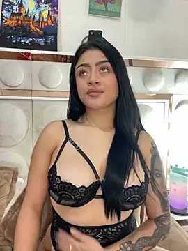 Snapshot of lucianaroy chatting on February 5, 2025, 3:34 am lucianaroy online show from February 5, 2025, 3:34 am
