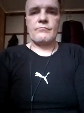 Snapshot of DjiniCD chatting on April 13, 2026, 4:11 pm DjiniCD online show from April 13, 2026, 4:11 pm