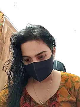 Snapshot of Ritusri_Dotta chatting on February 18, 2025, 4:04 am Ritusri Dotta online show from February 18, 2025, 4:04 am