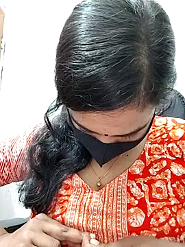 Snapshot of Ritusri_Dotta chatting on March 11, 2025, 5:24 pm Ritusri Dotta online show from March 11, 2025, 5:24 pm