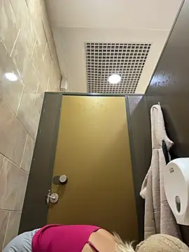 LikaCat online show from February 19, 2026, 3:14 am