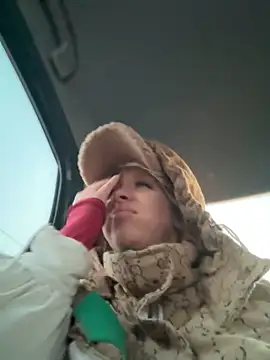 LikaCat online show from October 25, 2025, 1:16 am