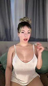 Alison Diaz17 online show from January 14, 2026, 11:19 pm