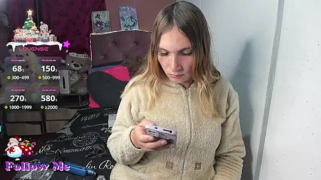 Tiffany bunny2023 online show from December 18, 2025, 2:38 am