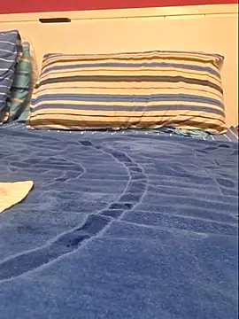 Snapshot of LaRosaDelDeserto chatting on November 11, 2025, 7:14 am LaRosaDelDeserto online show from November 11, 2025, 7:14 am