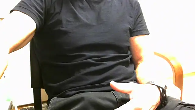 Snapshot of bycho chatting on November 24, 2025, 10:59 am bycho online show from November 24, 2025, 10:59 am