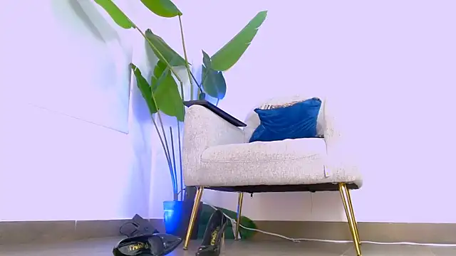 Sara ow online show from April 16, 2026, 7:47 pm