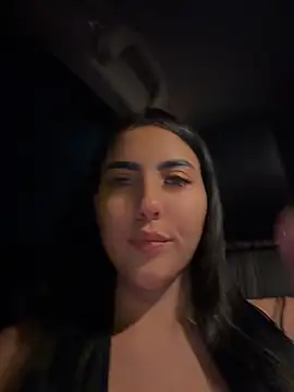 MarianaBenz online show from July 13, 2026, 2:22 am