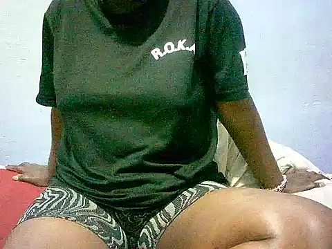 Snapshot of honeypotsweet chatting on September 13, 2025, 7:58 pm honeypotsweet online show from September 13, 2025, 7:58 pm