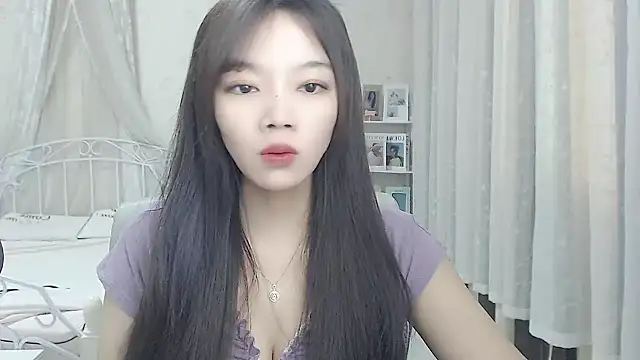 Snapshot of Jenny-Z chatting on October 14, 2025, 1:39 am Jenny-Z online show from October 14, 2025, 1:39 am