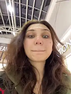 QuitieLia online show from January 20, 2025, 3:18 pm